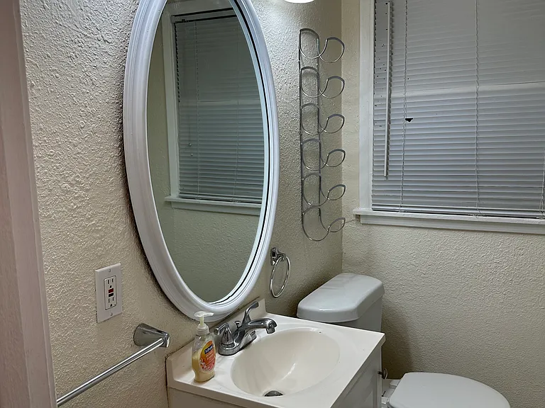 429 W Petaluma Blvd — Photo 7