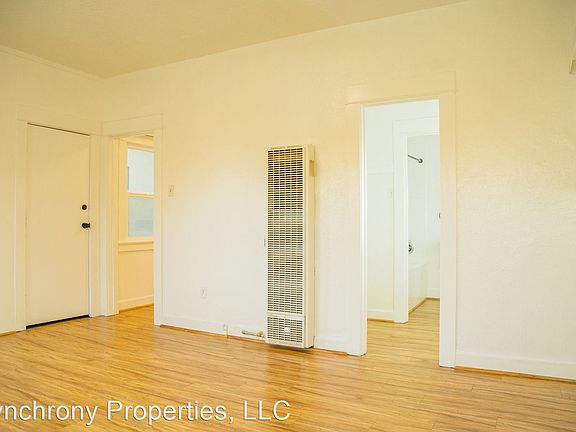 5th image of 500 E 6th St #5614932