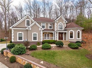 19 Windsong Dr, Fairview, NC 28730