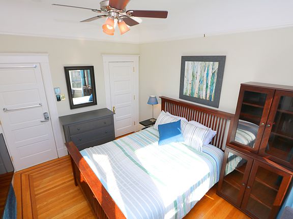 5th image of 124 Fillmore St #M
