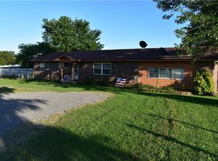 12015 N Webster Rd, Tahlequah, OK 74464