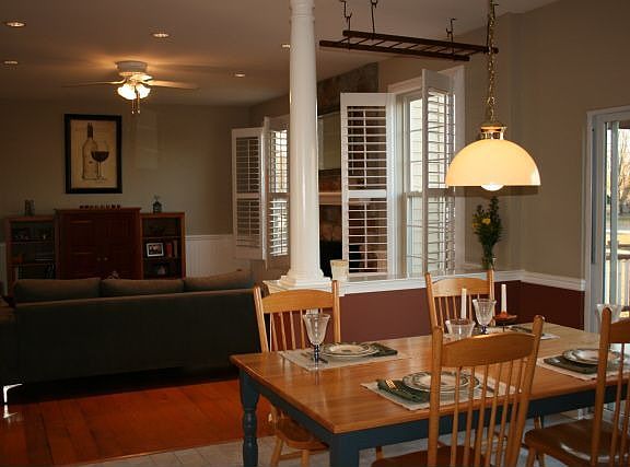 Breakfast Room with Sliders