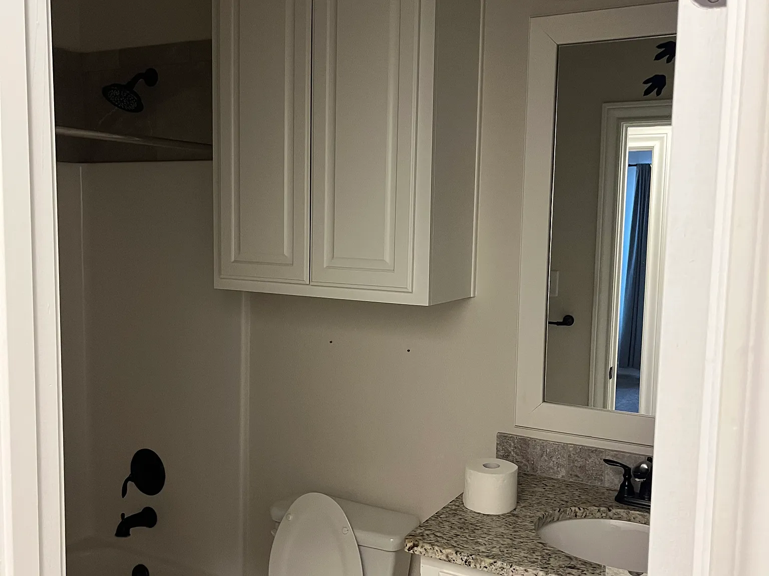 3 bed, 1702 sqft, $2,500 — Photo 3