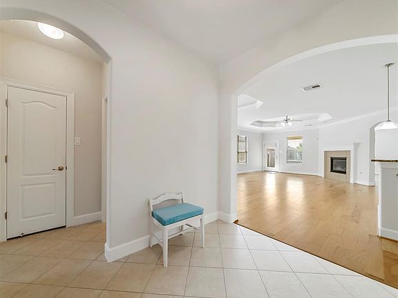 5th image of 715 Cortona Ct