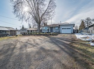 530 Freeman Rd, Central Pt, OR 97502