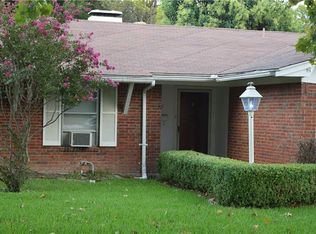 111 E Avenue C, Waxahachie, TX