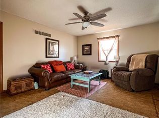 814 Ida St, Lansing, KS 66043