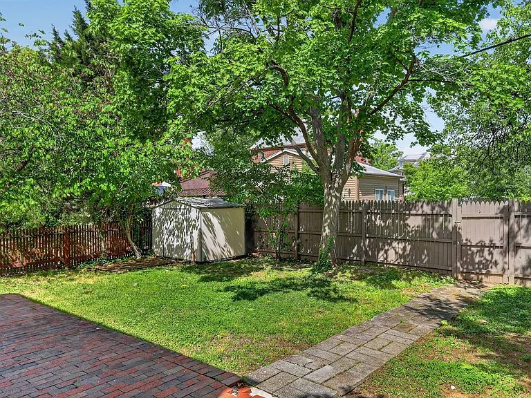 2112 34th St SE — Photo 5