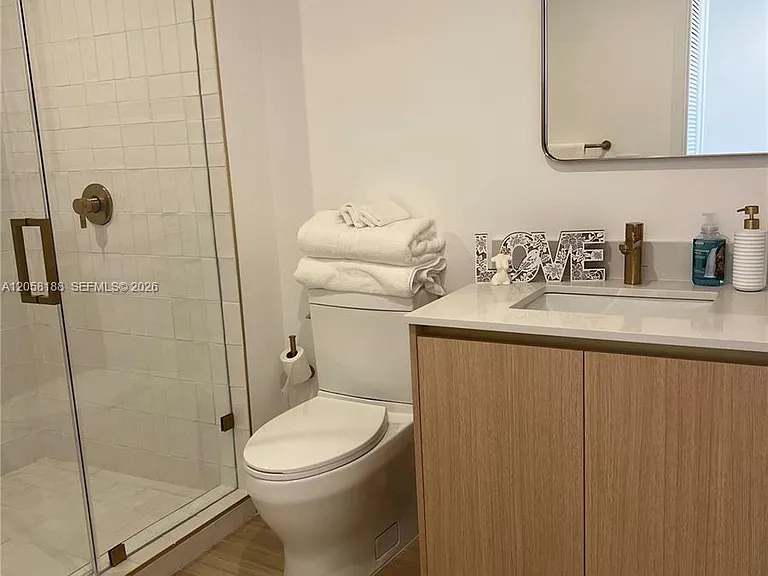 90 NE 32nd St #821 — Photo 12