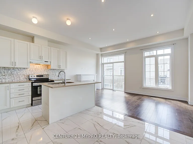 7 Latchford Ln — Photo 17