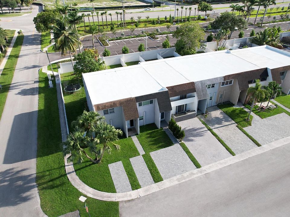 1st image of 9054 NW 35TH Place