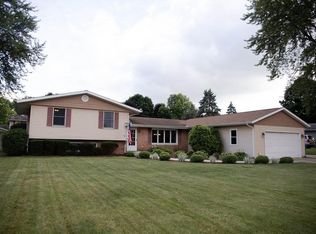 24366 Elmhurst Dr, Elkhart, IN 46517