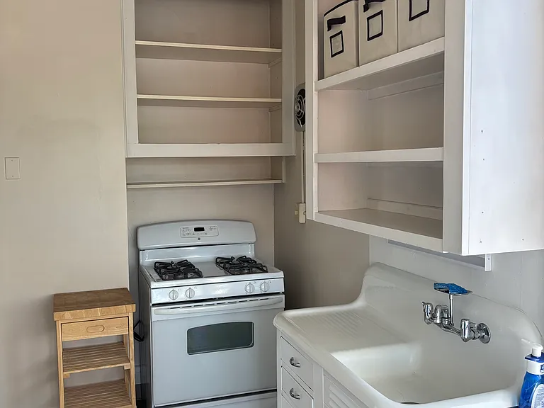 535 W Orange St #2 — Photo 16