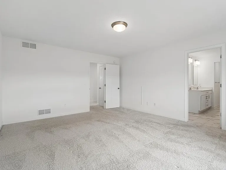 8813 Periwinkle Blvd — Photo 23