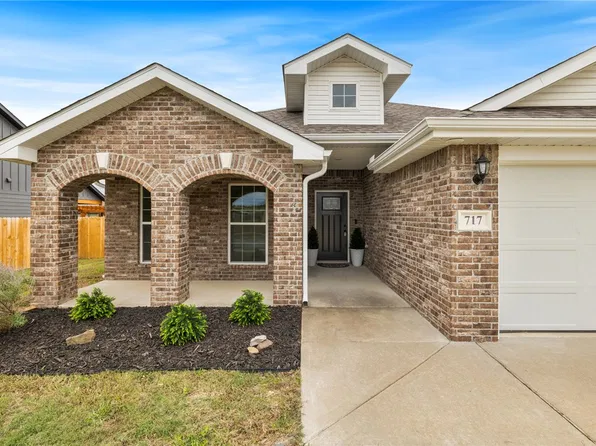 717 NW 64th Ave, Bentonville, AR 72712