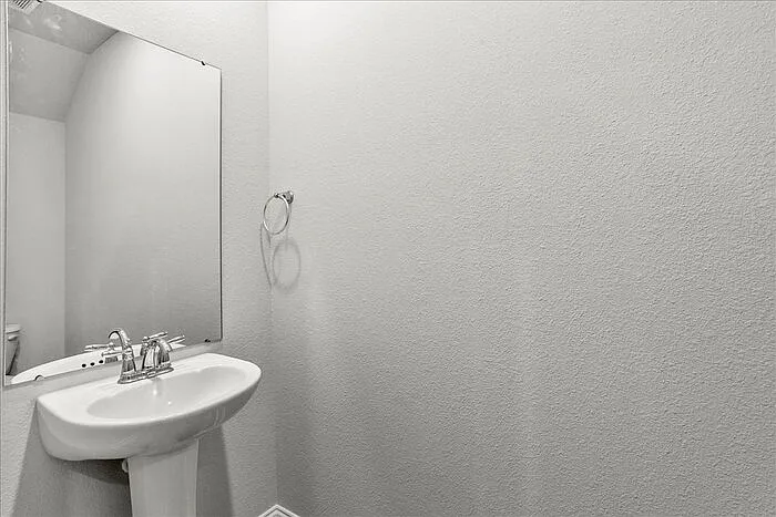 12314 Sinclair Dr — Photo 26