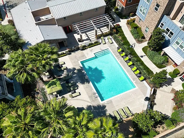 Community pool