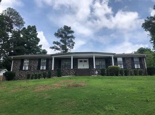 832 Monterey Dr, Bessemer, AL 35022