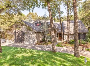 404 Crown Colony Rd, Edmond, OK 73034