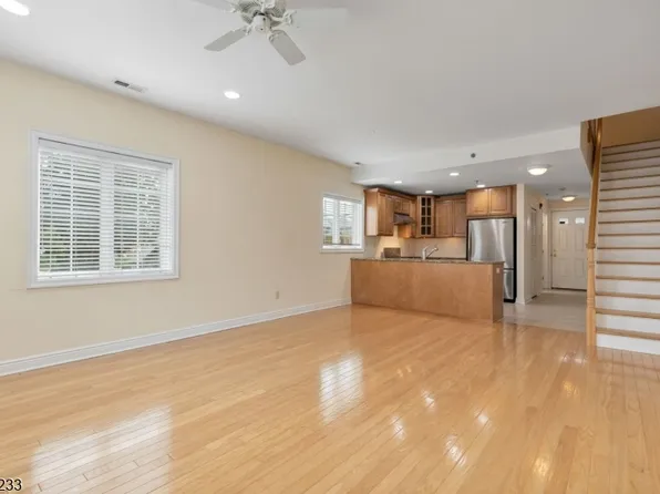 453A Springfield Ave, Berkeley Heights, NJ 07922