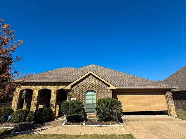 101 Holly St, Waxahachie, TX 75165