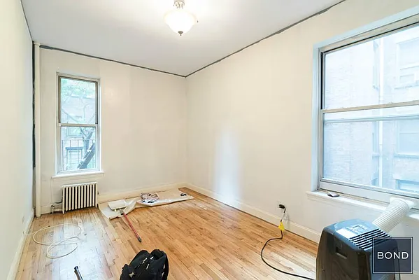 Rented by Bond New York | media 28