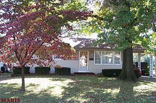 1st image of 12 Manor Dr