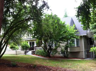 5825 16th Ave NE, Seattle, WA 98105