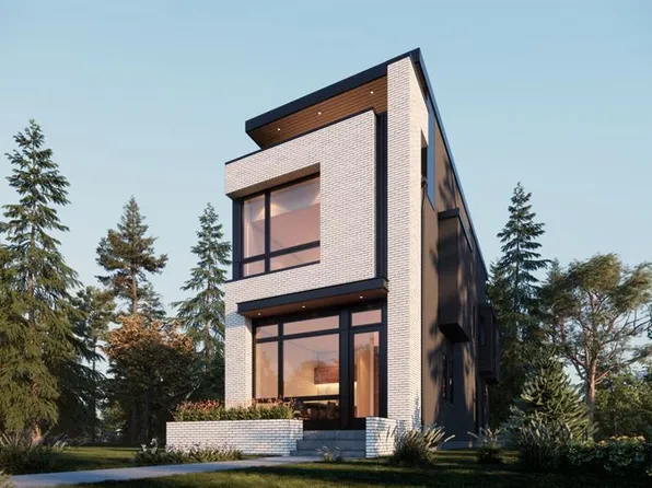 907 SE 36th St NW, Calgary, AB T2N 3A9