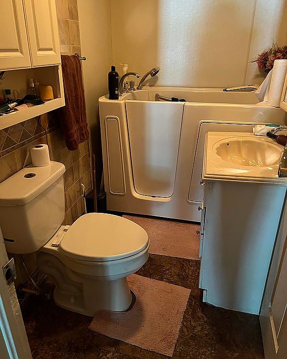 2nd image of 809 N 12th St