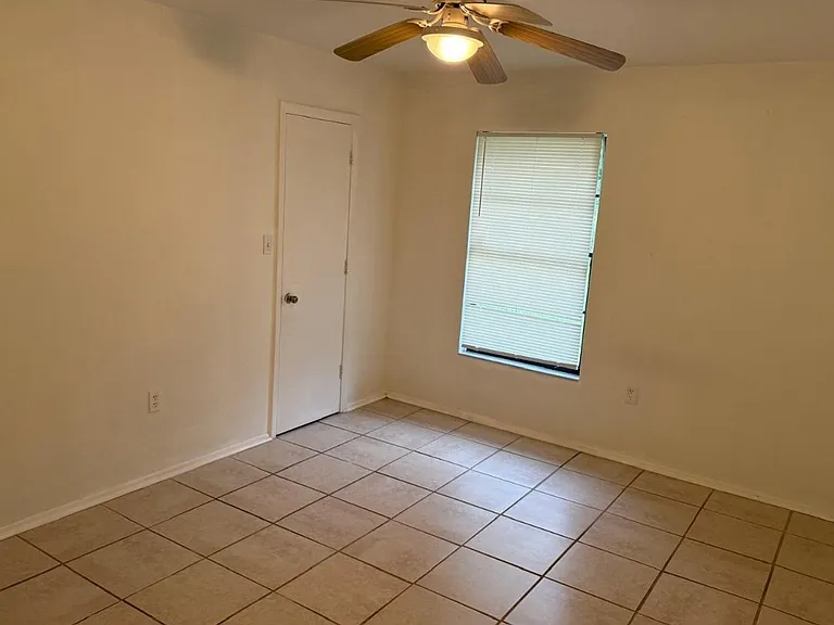 1824 Coronado Rd — Photo 7