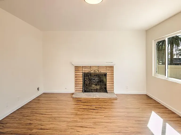 1268 Bresee Ave — Photo 4