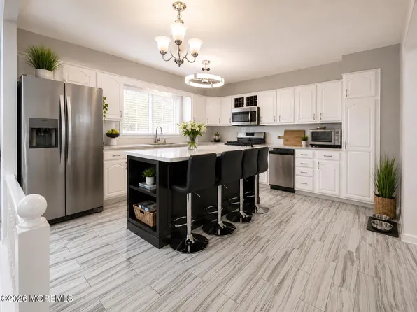 49 Maurice Avenue, Holmdel, NJ 07733