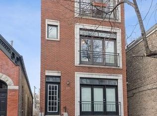 876 N Hermitage Ave #3, Chicago, IL 60622