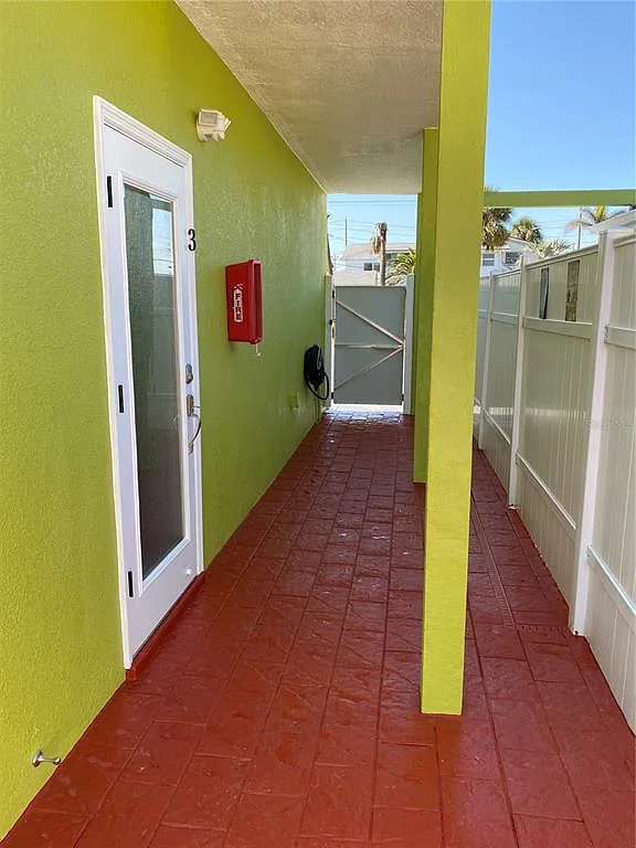 2 bed, 1.0 bath, 550 sqft, $2,290 — Photo 3