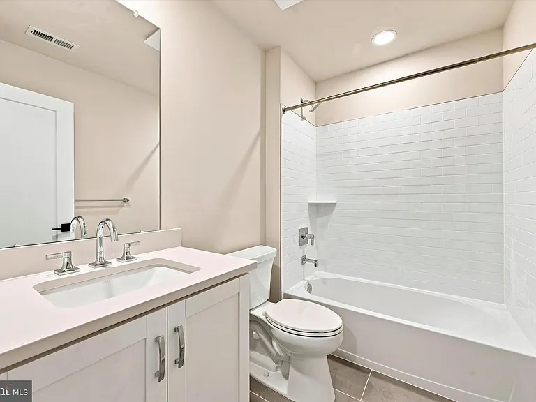46 Grayson Ln — Photo 11