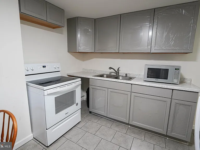 231 Newton St #B — Photo 26