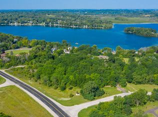 5119 Cedar Pointe Dr, West Bend, WI 53095