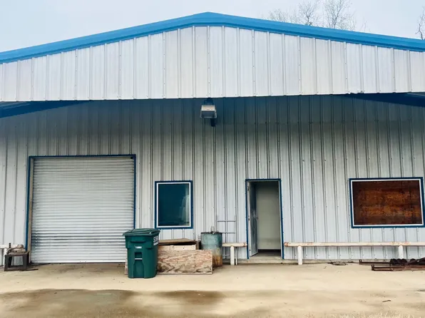 104 N Johnston St, Tishomingo, OK 73460