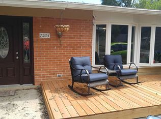 7935 Berkshire Dr, Hanover Park, IL 60133