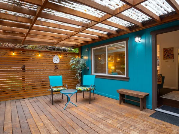 15246 Rio Nido Road, Guerneville, CA 95446