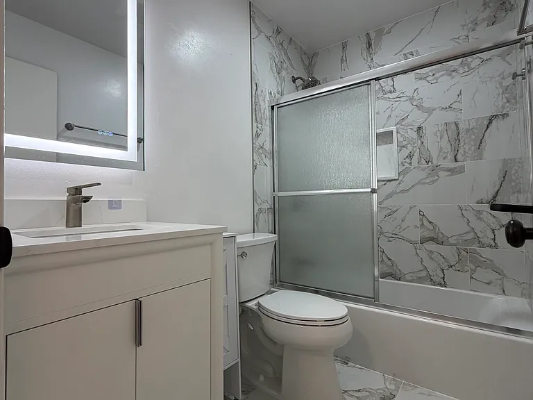115 Ascot Ct — Photo 5
