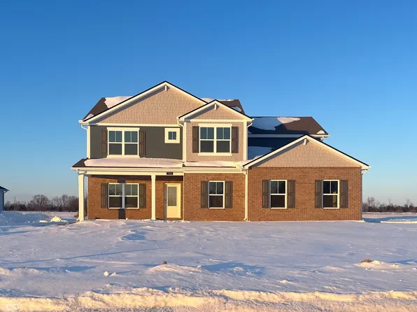 7744 Magnolia St, New Palestine, IN 46163