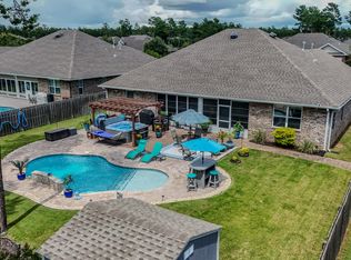 224 Sweet Tea Ln, Freeport, FL 32439