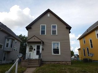 362 8th Ave SW, Cedar Rapids, IA 52404