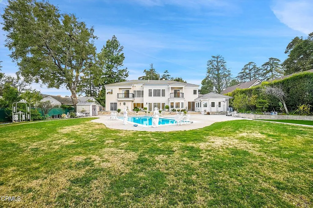 5 bed, 5.5 bath, 4810 sqft, $14,500 — Photo 4