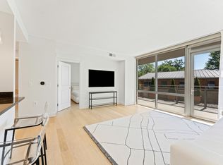 2001 15th St N APT 110, Arlington, VA 22201