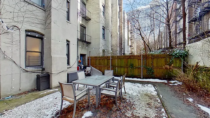 Rented by Compass | media 12