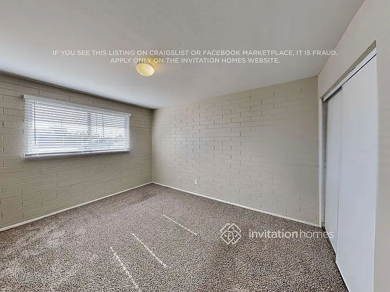5849 N 62nd Dr — Photo 8