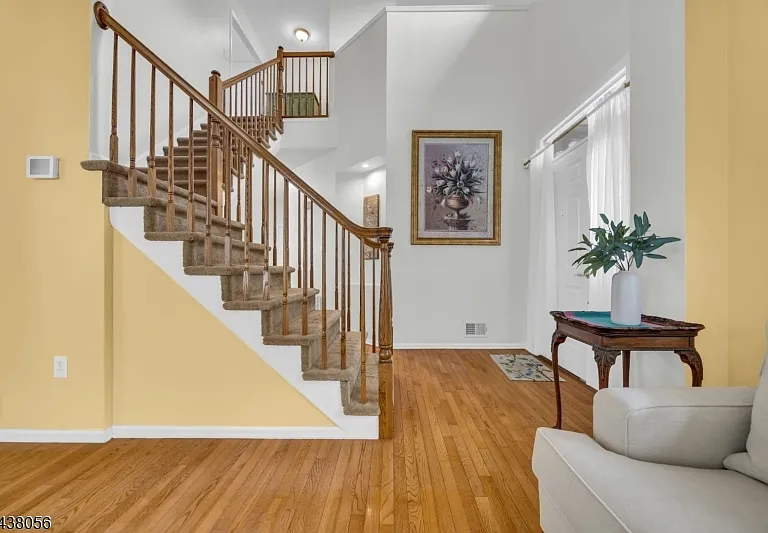9 Hannah Ct — Photo 3